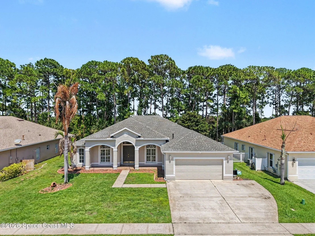 Photo of 296 Tunbridge Drive