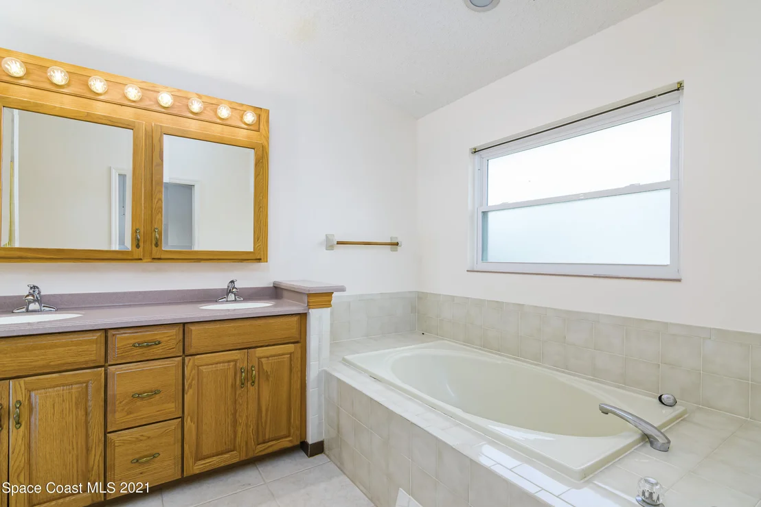 Photo of 2570 Red Maple Place