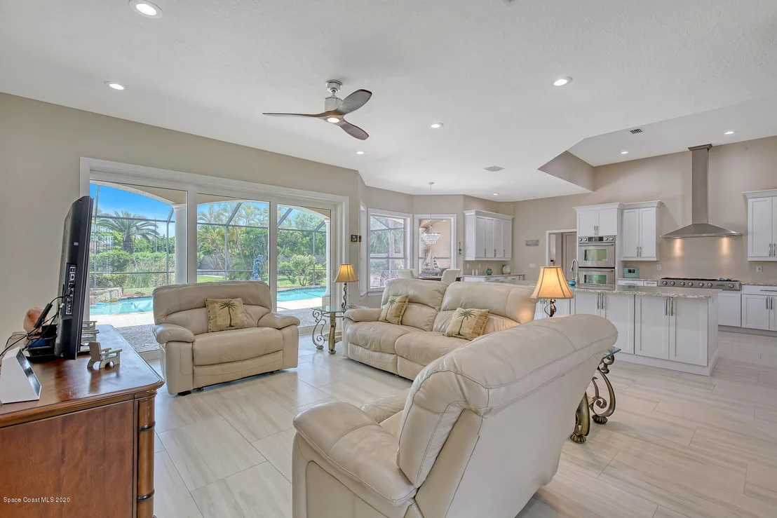 Photo of 73 River Falls Drive