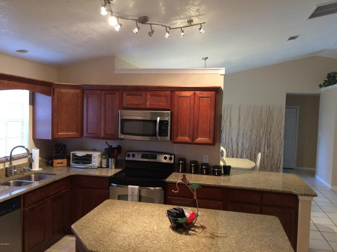 Photo of 6815 Bright Avenue