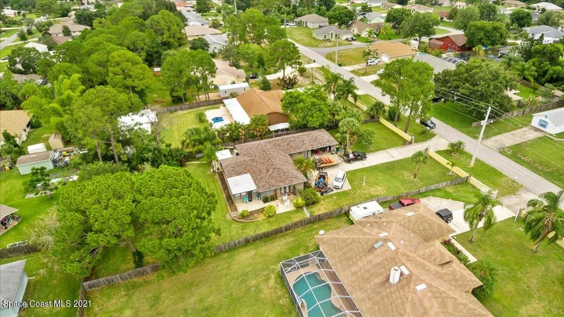 Photo of 6870 Cedar Avenue