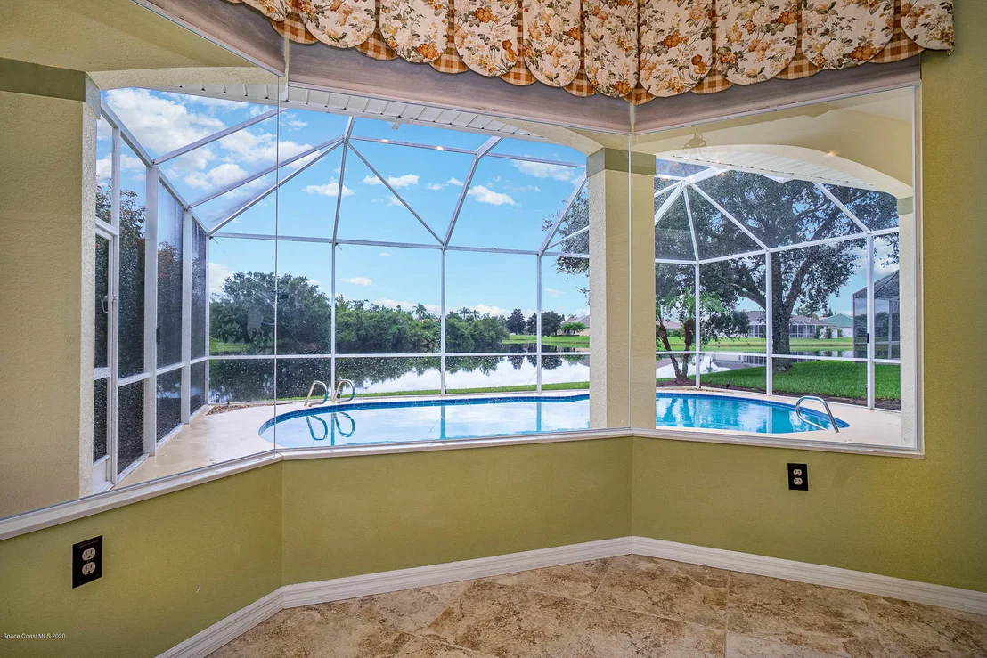 Photo of 925 Wildwood Drive