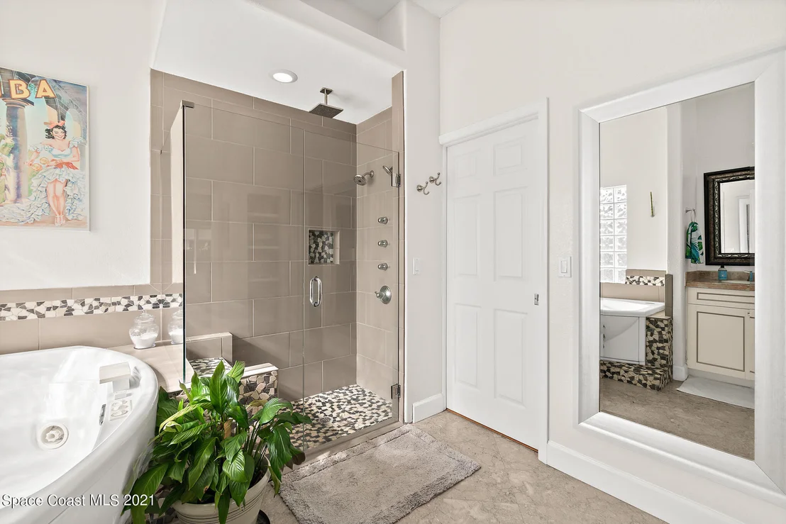 Photo of 6495 Bamboo Avenue