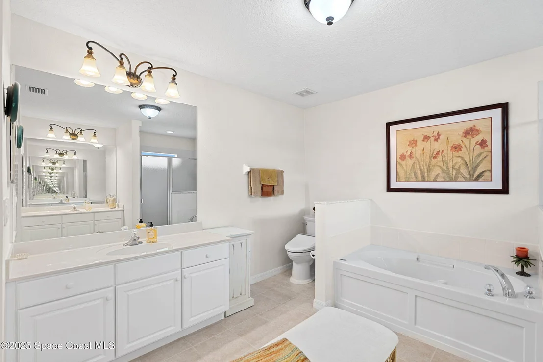 Photo of 833 Tavernier Circle NE