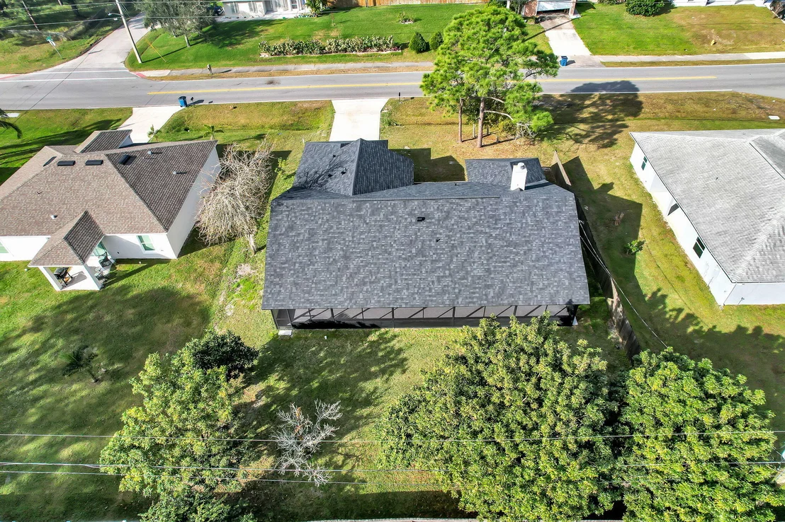 Photo of 207 Eldron Boulevard SE