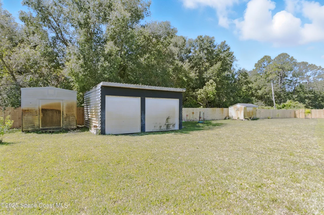 Photo of 3929 Burkholm Road