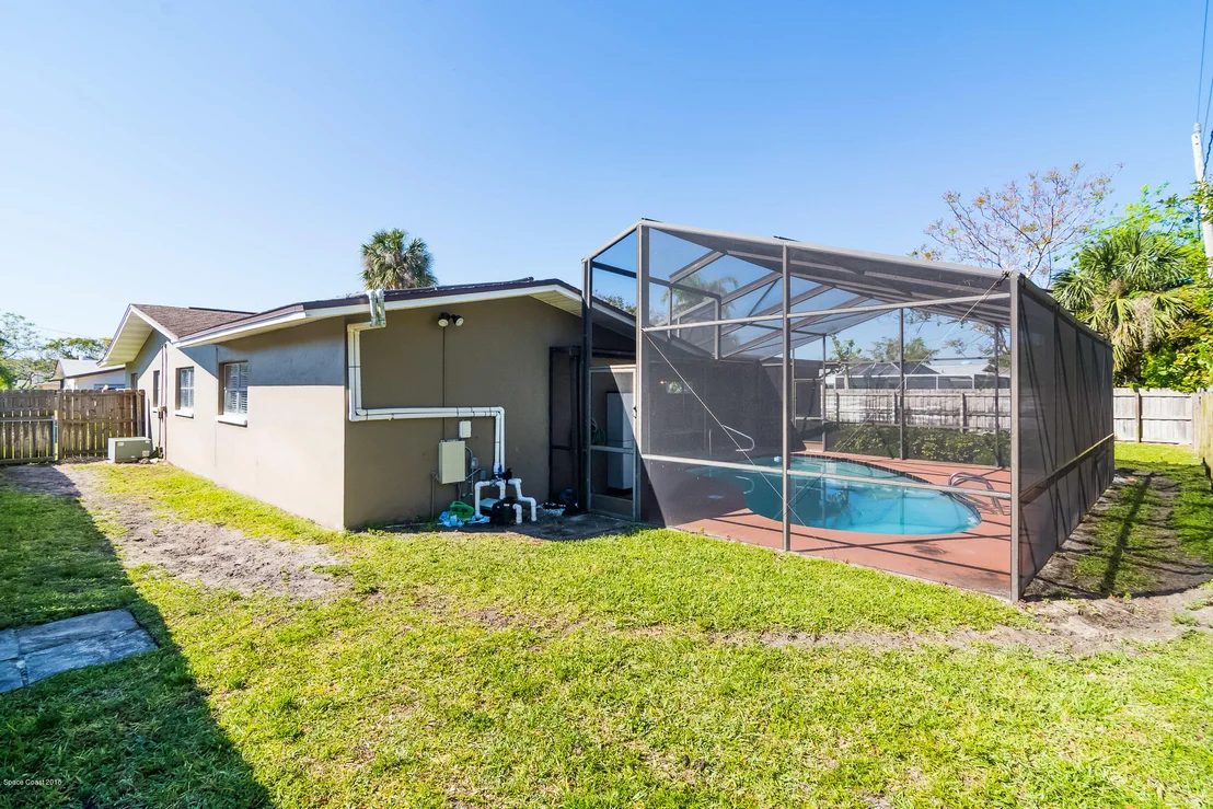 Photo of 306 N Roundtree Drive N