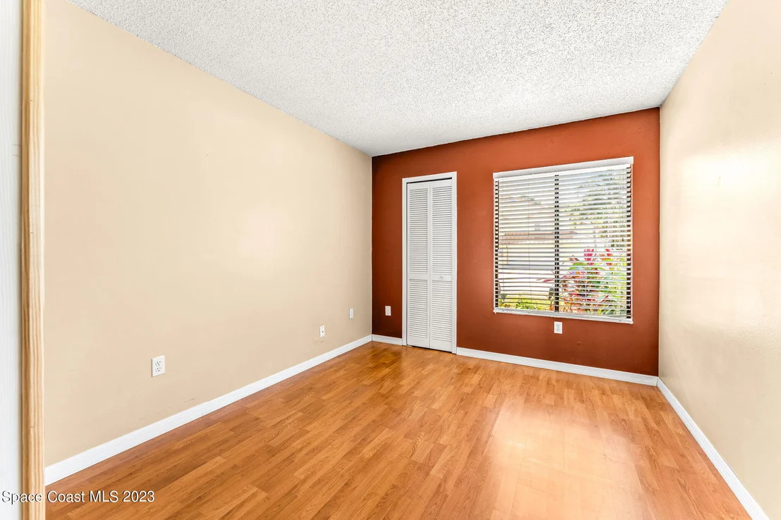 Photo of 770 White Pine Avenue