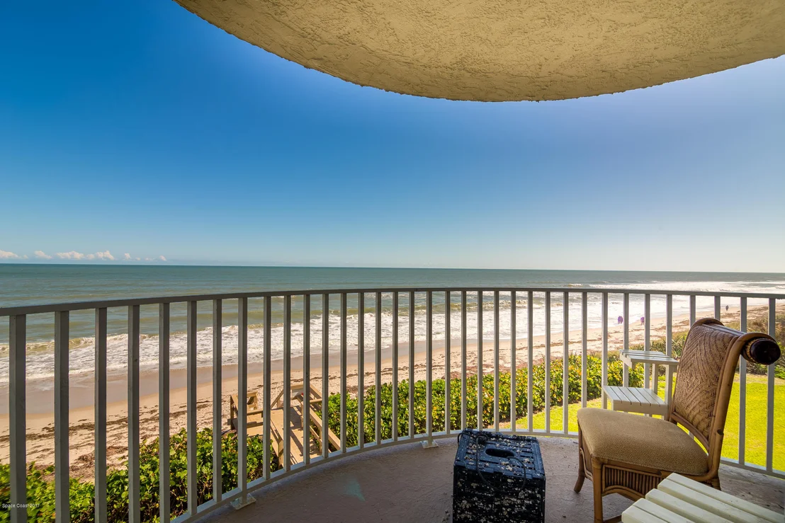 Photo of Unit 310 at 2225 Highway A1a