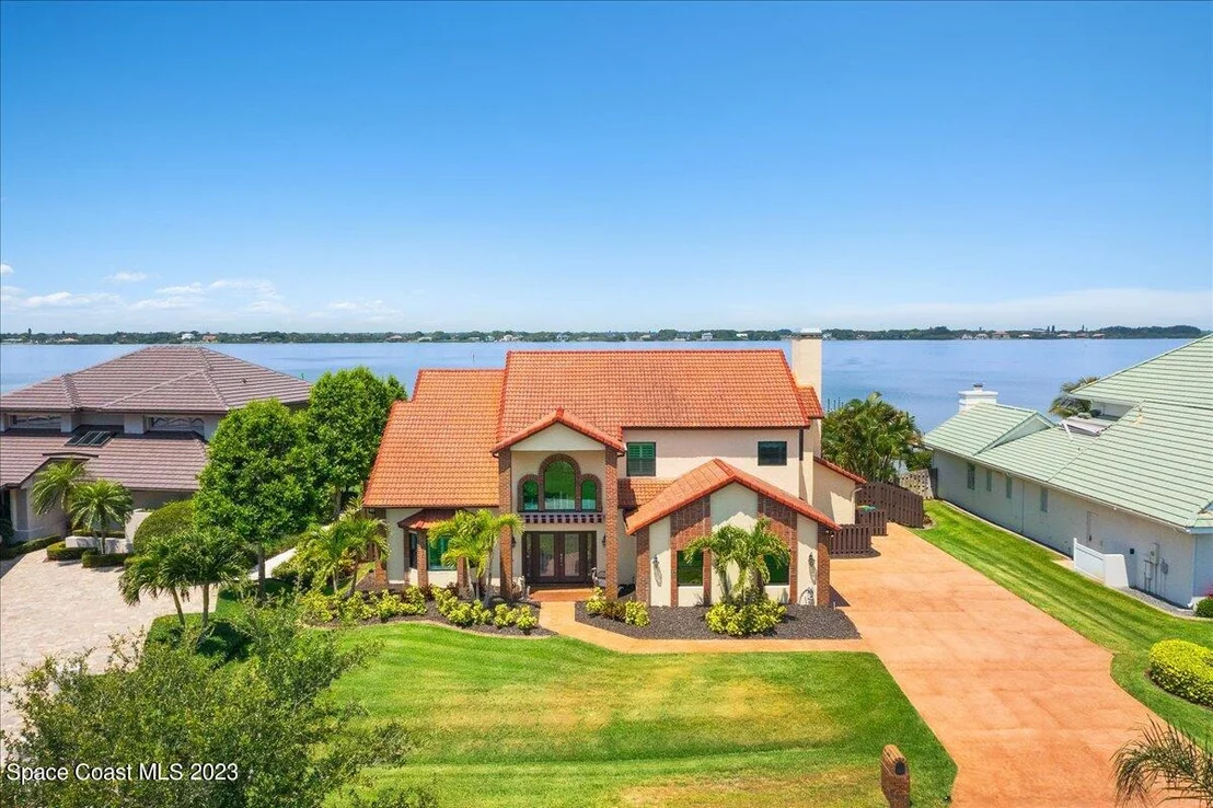 Photo of 544 Lanternback Island Drive