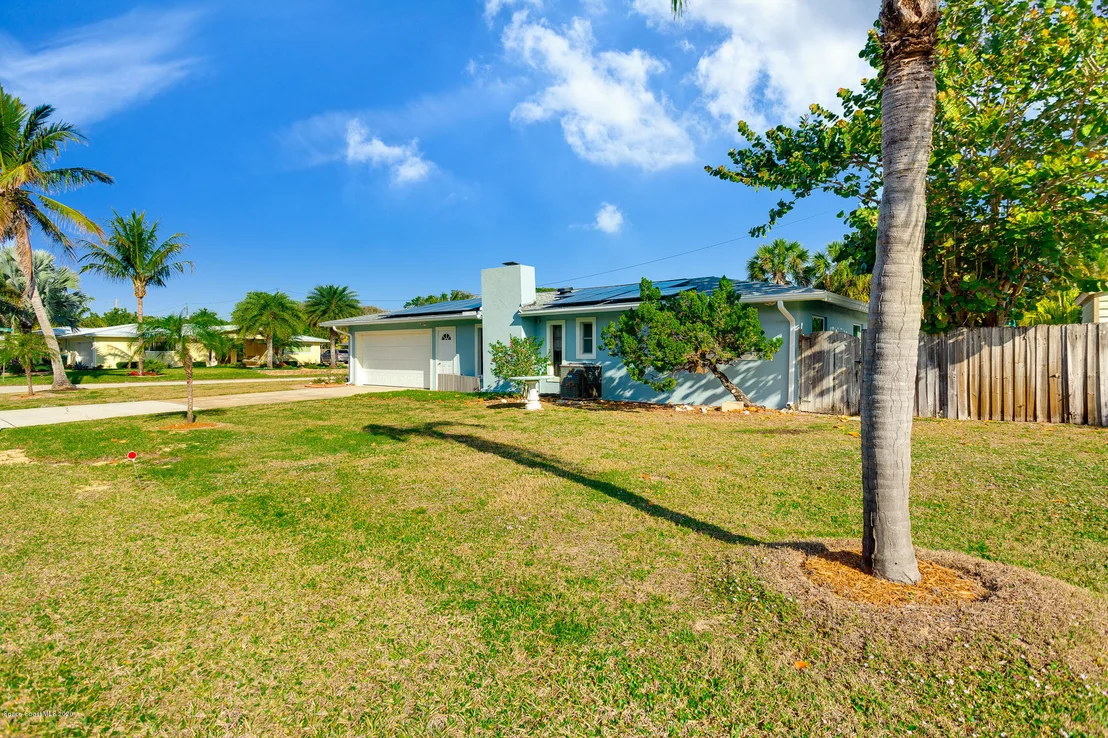 Photo of 611 Mango Drive