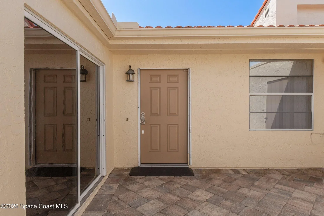 Photo of 718 Pine Island Drive