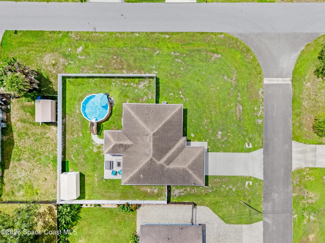 Photo of 5931 Midway Avenue