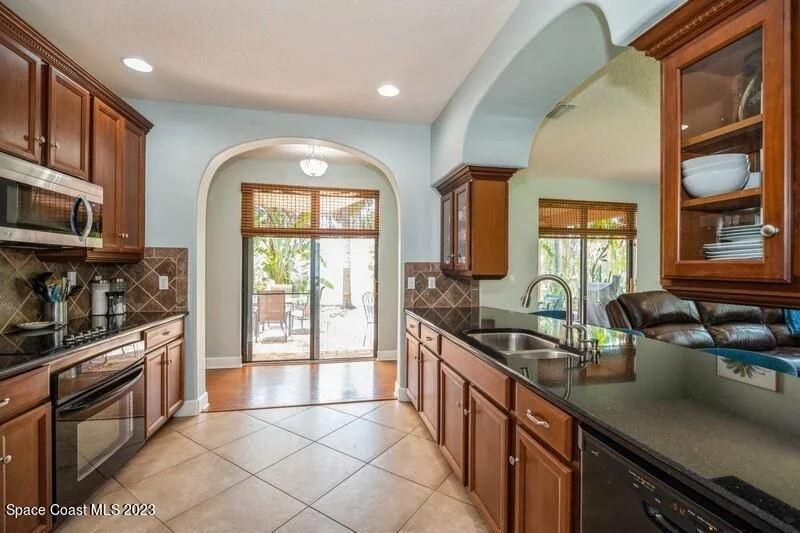 Photo of 464 Point Lobos Drive