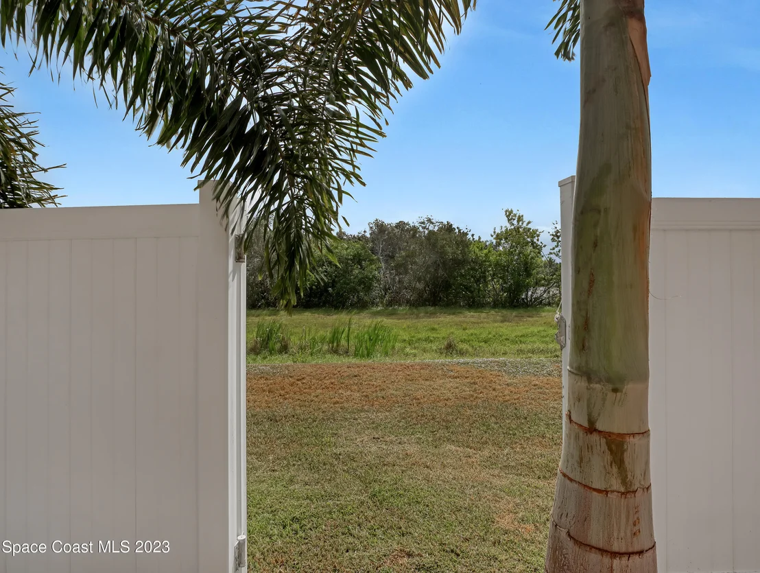 Photo of Unit 103 at 990 Luminary Circle