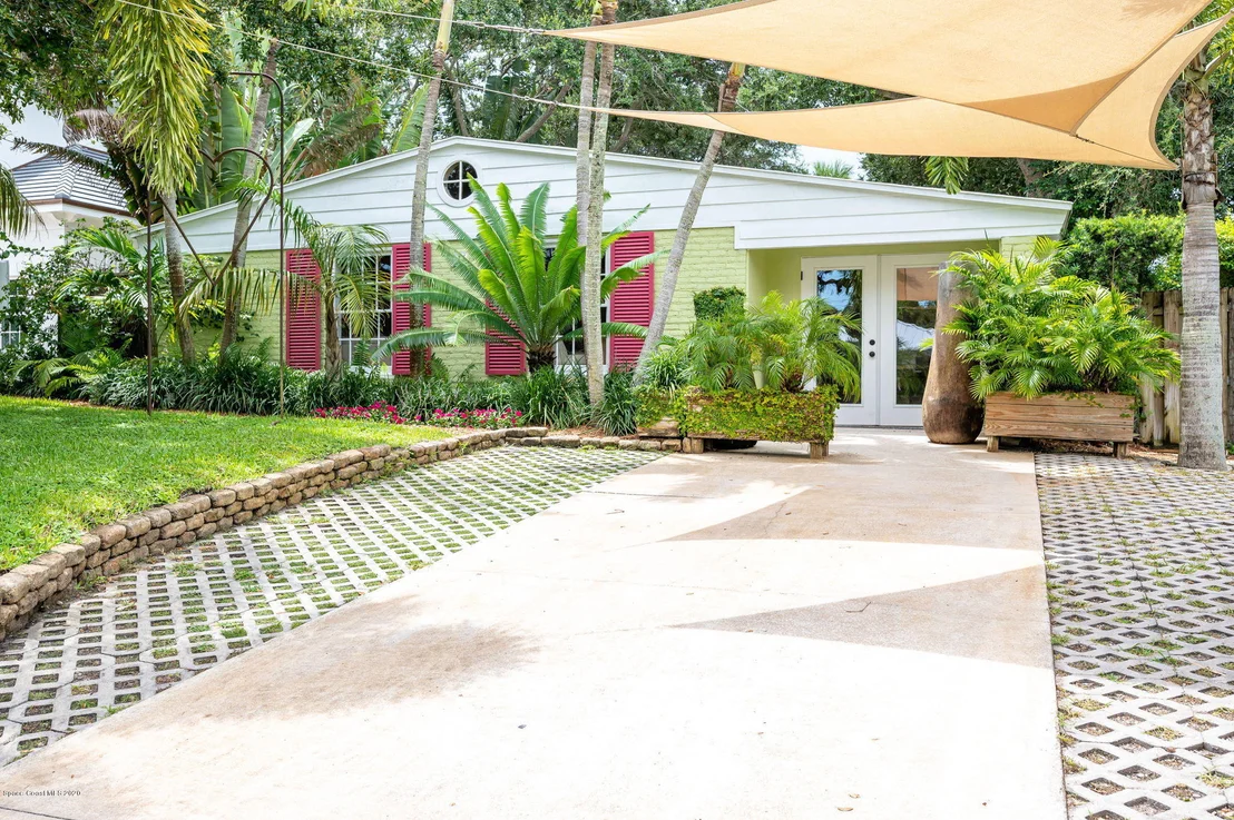 Photo of 816 Banyan Road