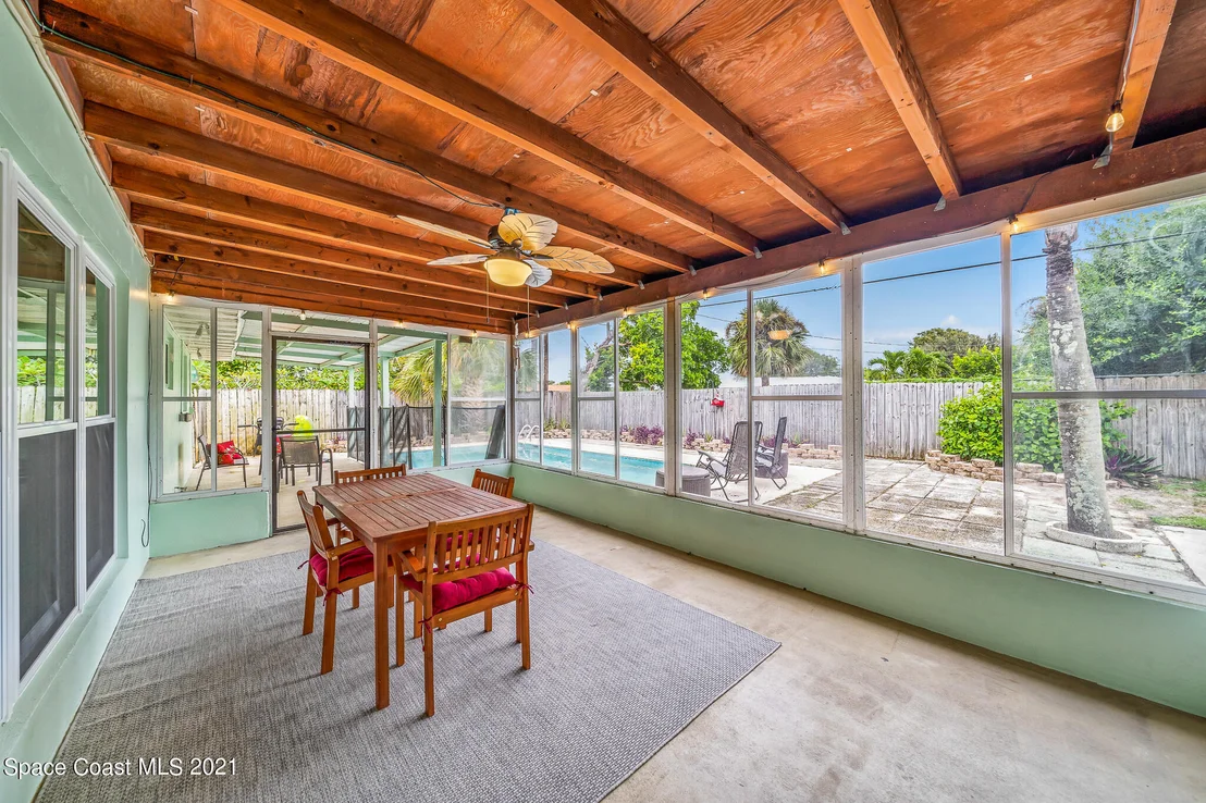 Photo of 1255 Seminole Drive
