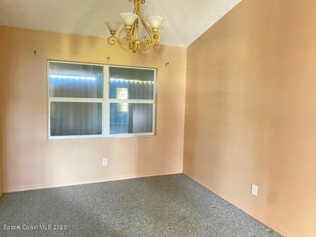 Photo of 1215 Van Tassell NE