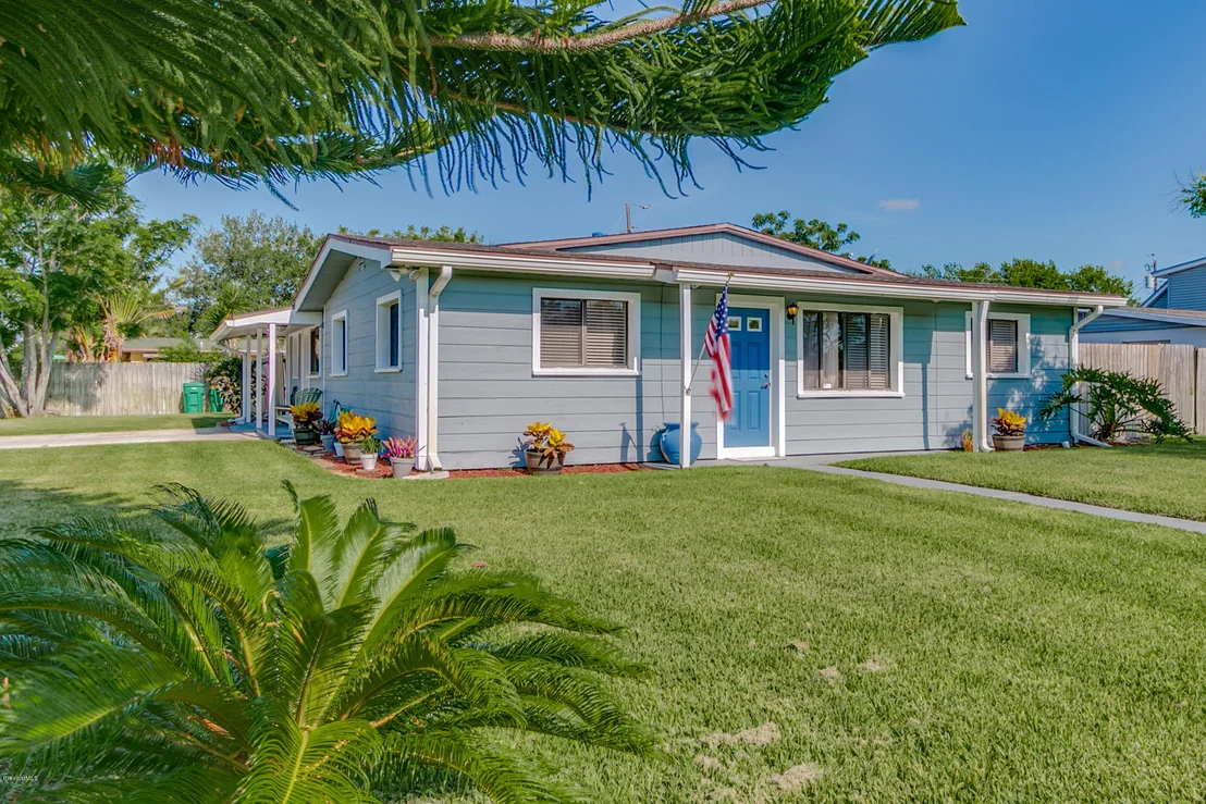 Photo of 1376 Lillian Lane