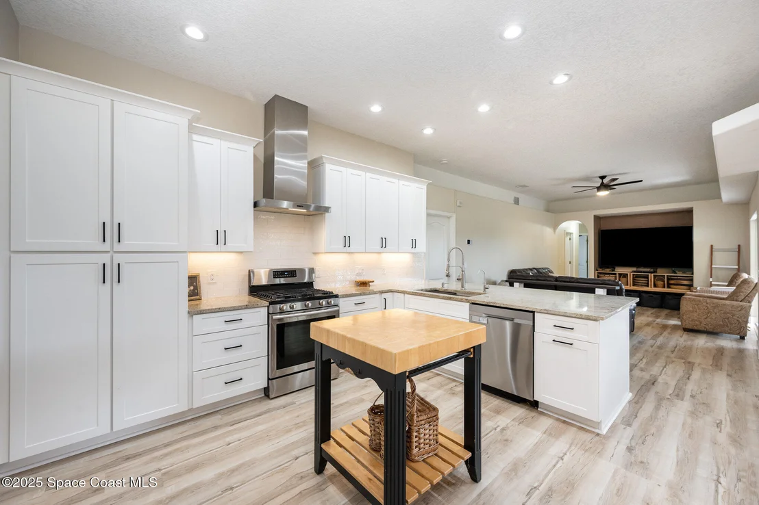 Photo of 5071 Somerville Drive