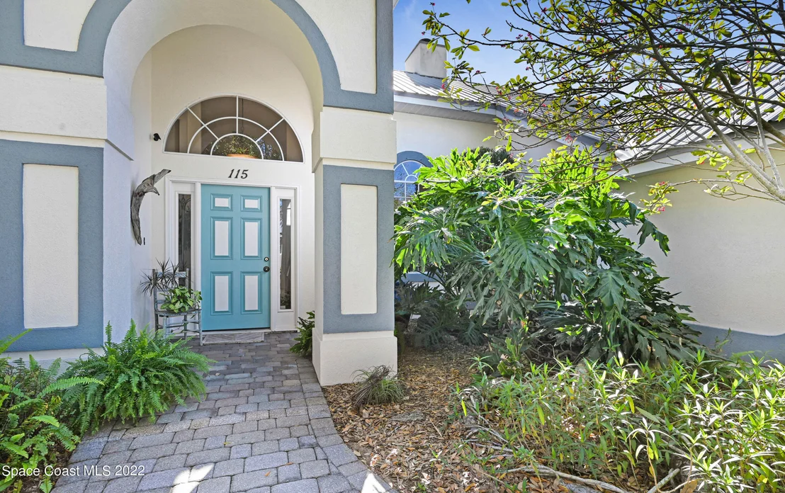 Photo of 115 River Road Circle