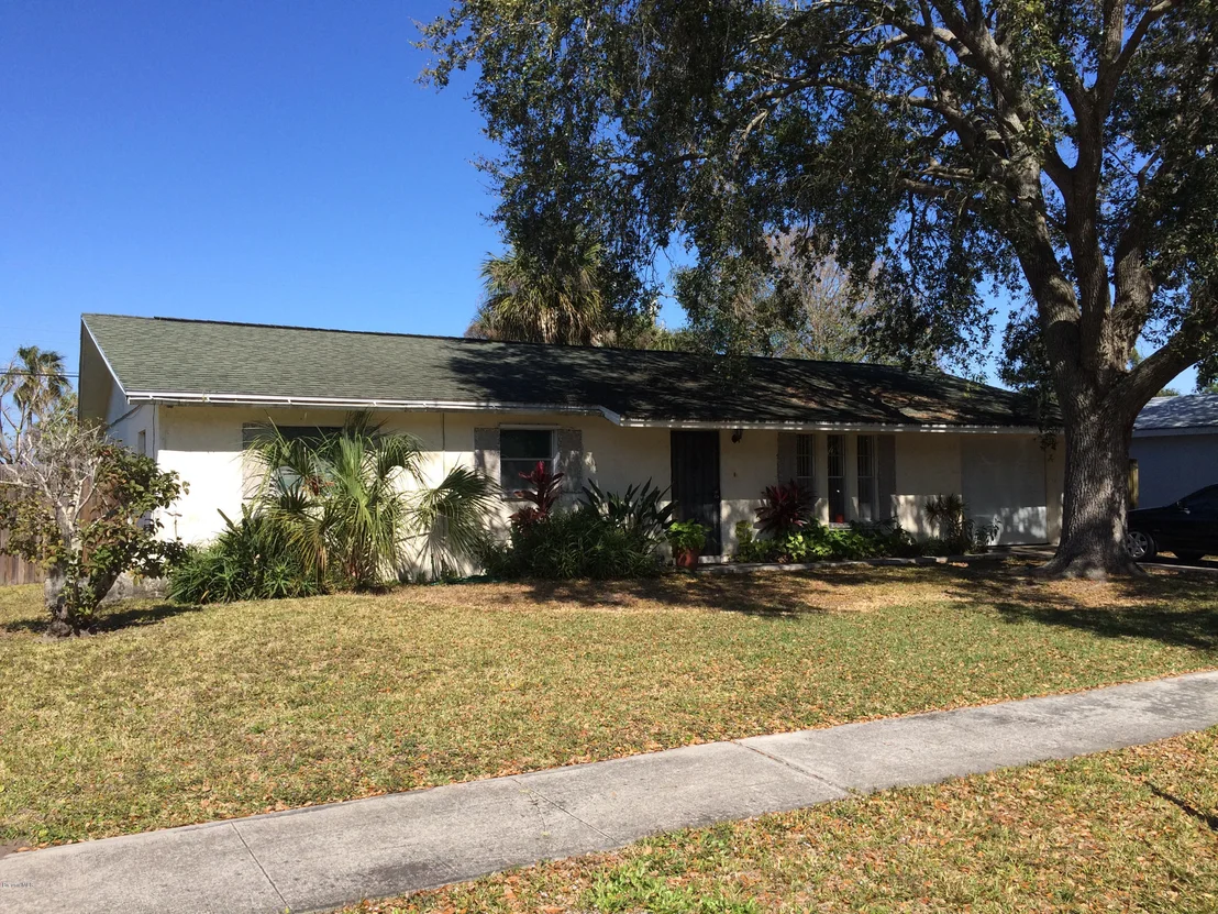 Photo of 1084 Hermosa Drive