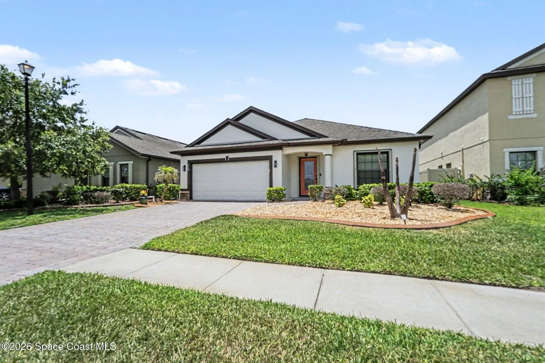 Photo of 970 Dillard Drive SE