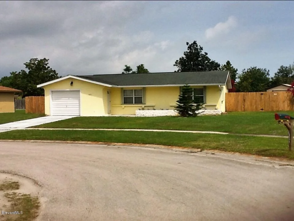 Photo of 1455 Sumac Court NE