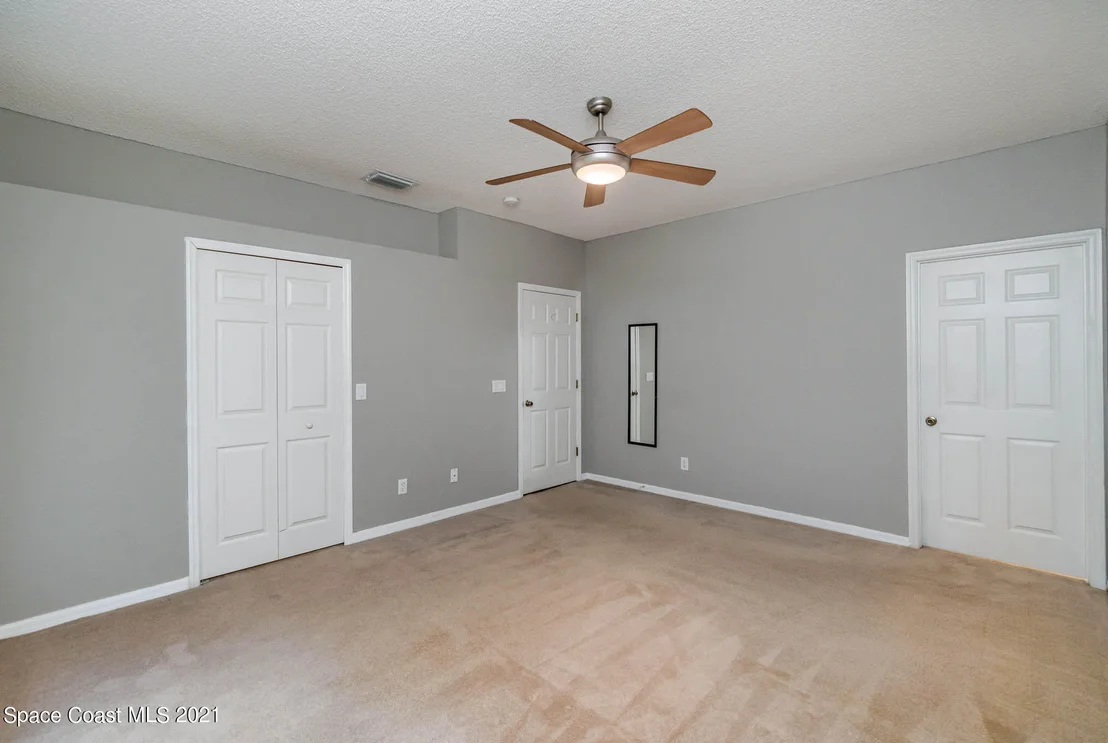 Photo of 946 Riviera Point Drive