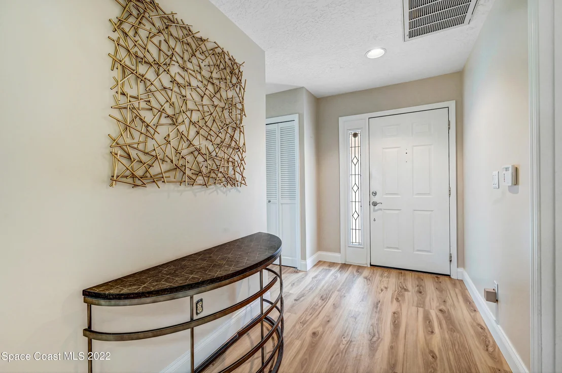 Photo of 820 Ridge Lake Drive