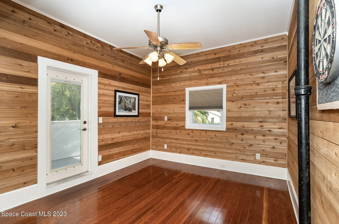 Photo of 1321 Pineapple Avenue