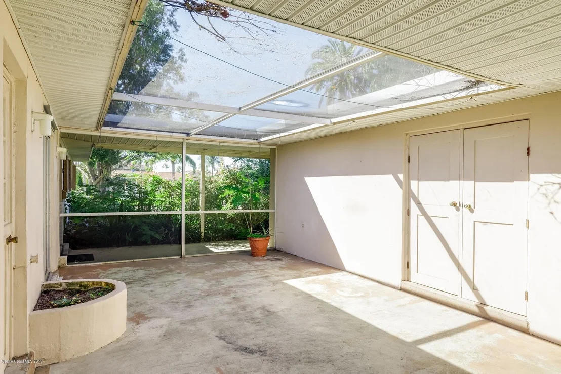 Photo of 1004 Woodsmere Circle