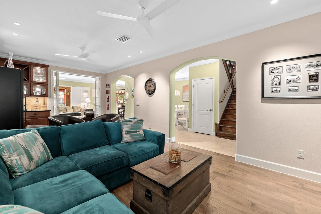 Photo of 698 Monterey Drive