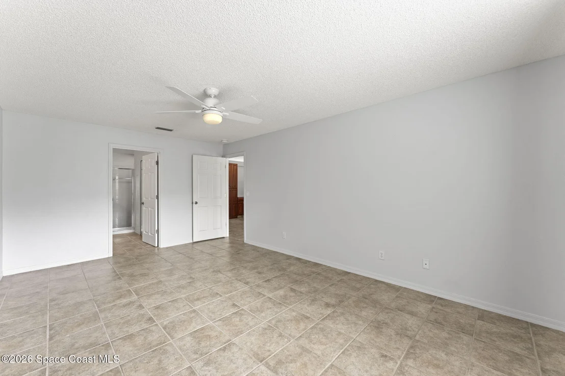 Photo of 970 Kingfisher Way