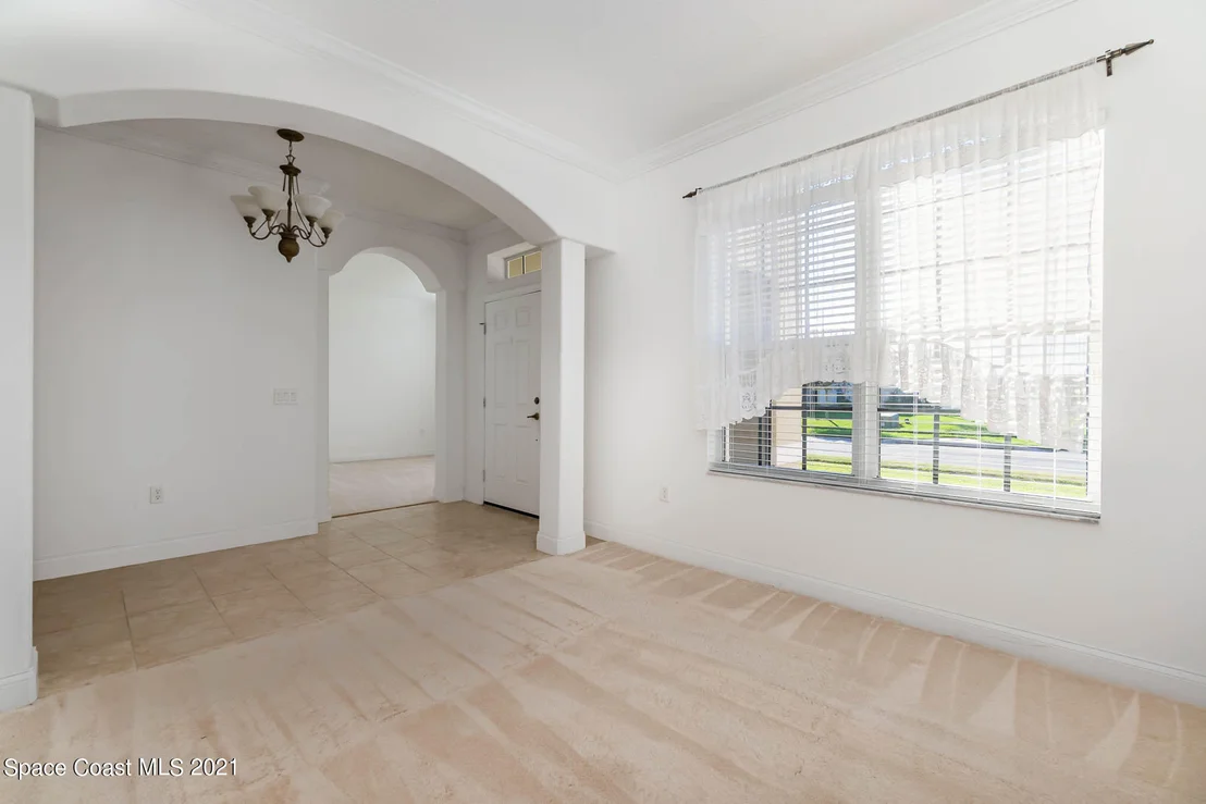 Photo of 3263 Hawthorne Avenue