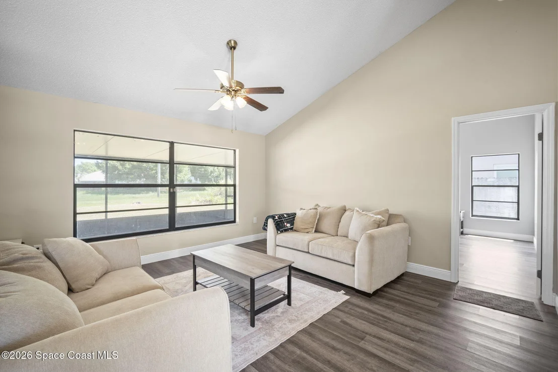 Photo of 894 Jamestown Drive
