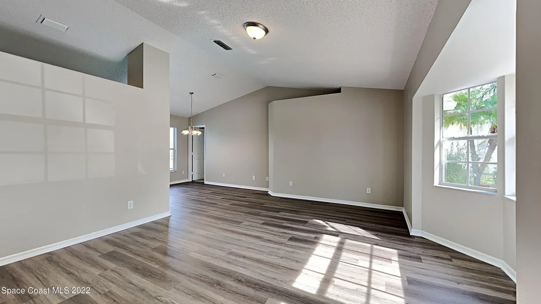 Photo of 4906 Buttonwood Drive