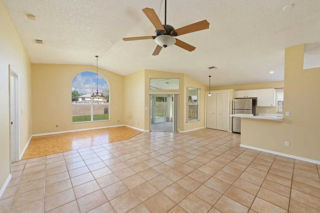 Photo of 6994 Hammock Trace Drive