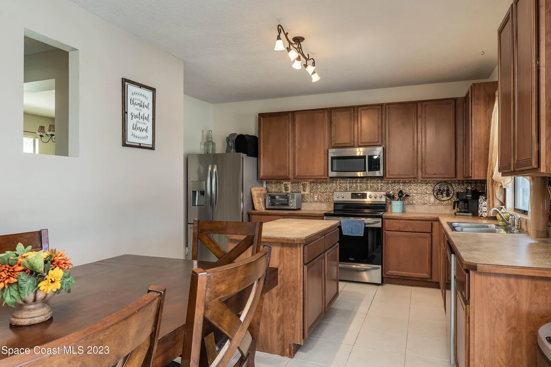 Photo of 1201 Serengeti Way
