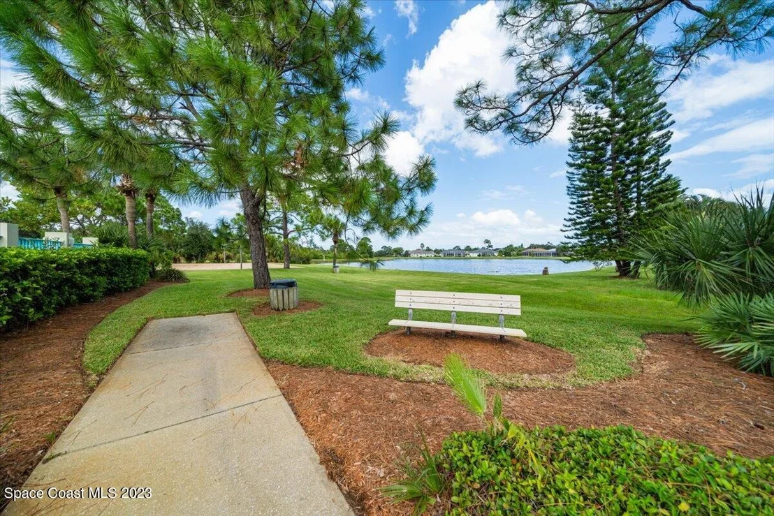 Photo of 767 Thrasher Drive