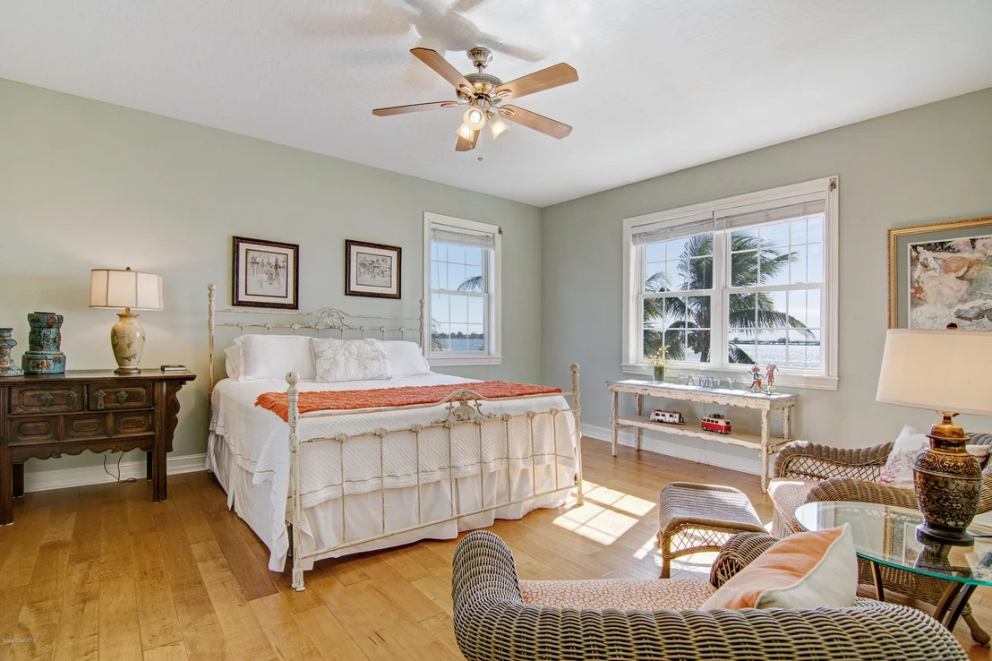 Photo of 787 Oak Ridge Drive