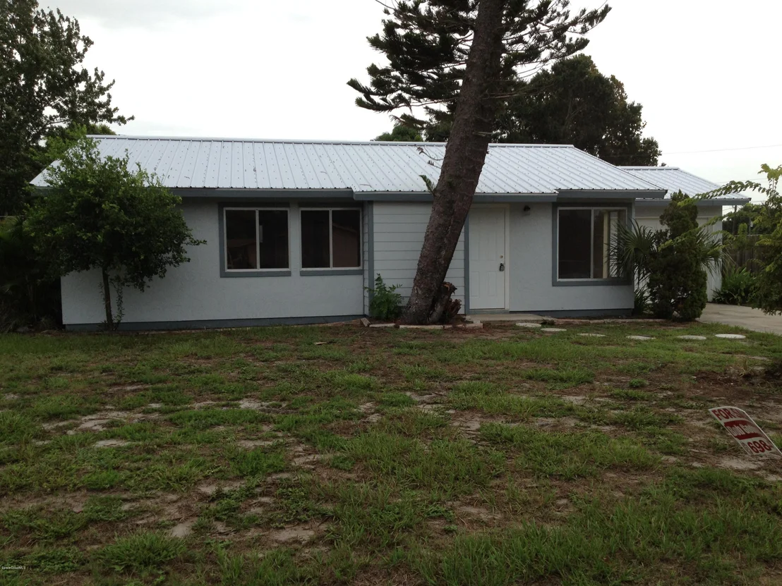 Photo of 185 W Jablo Avenue