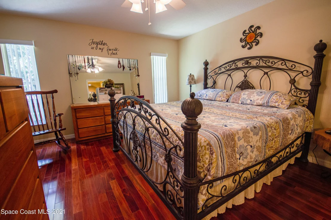 Photo of 4585 James Road