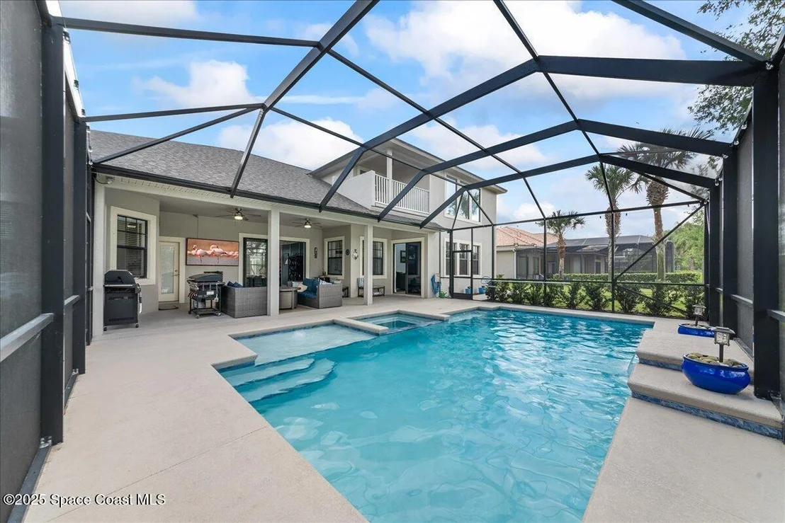 Photo of 2100 Windbrook Drive SE
