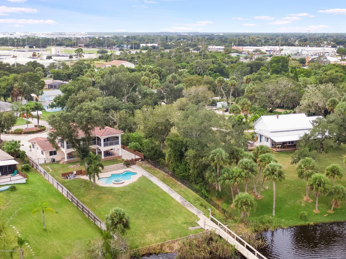 Photo of 984 Placid Drive
