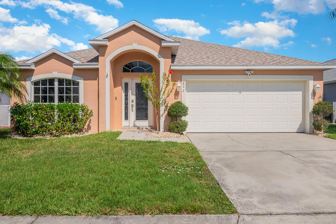 Photo of 892 Shaw Circle