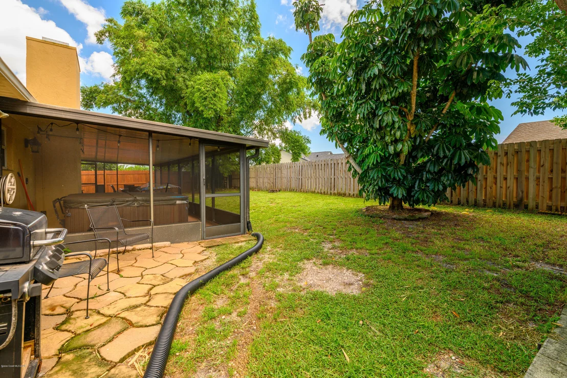 Photo of 816 Pine Shadows Avenue