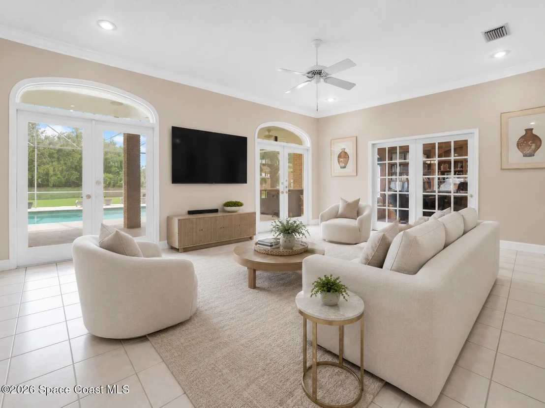 Photo of 772 Oak Park Drive