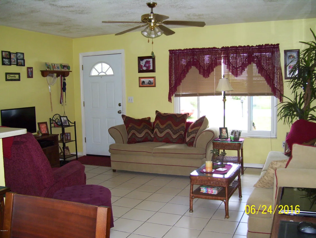 Photo of 1554 Paley Circle SE