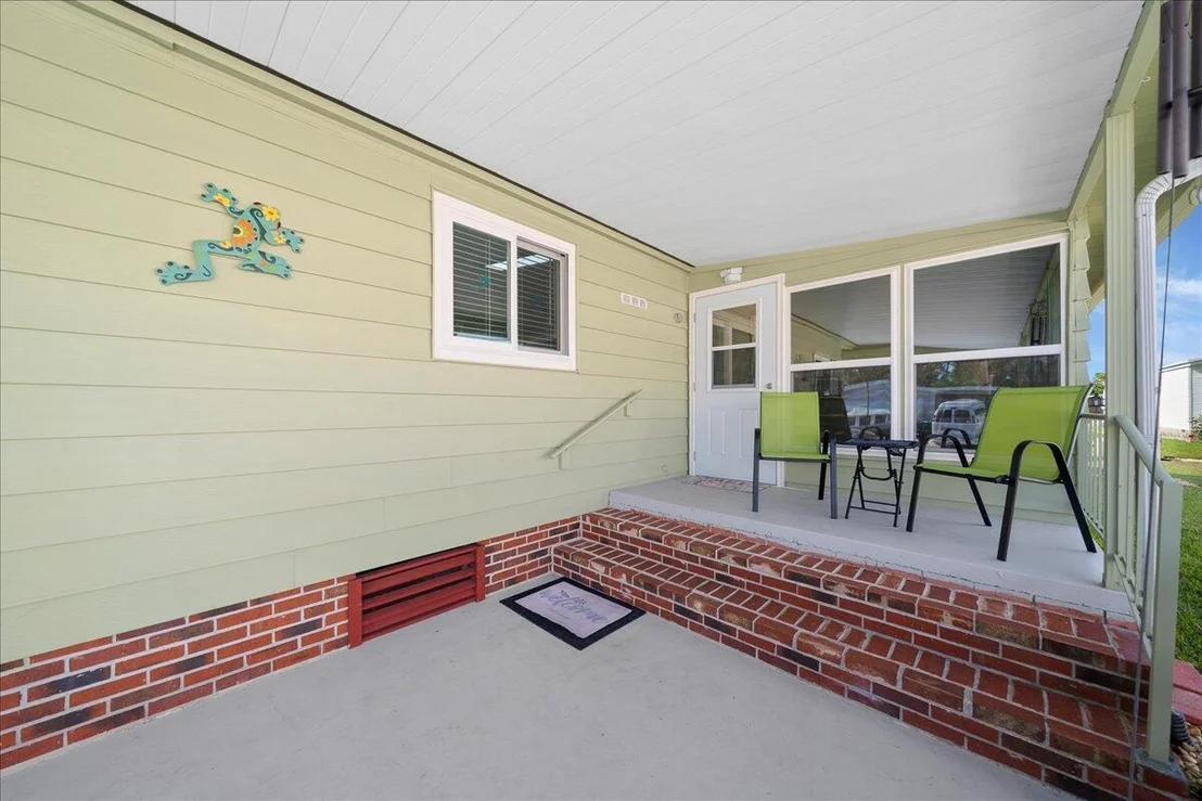 Photo of 1898 Seagrape Street NE